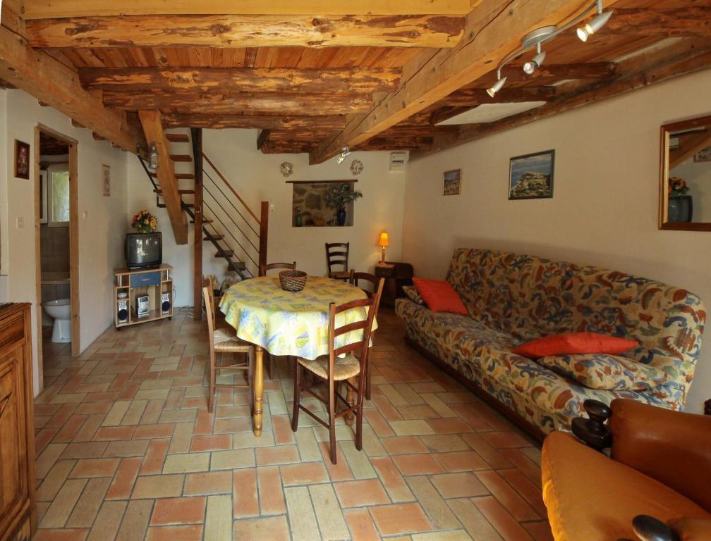 ホテル Domaine De Malouzies Fonties-Cabardès 部屋 写真